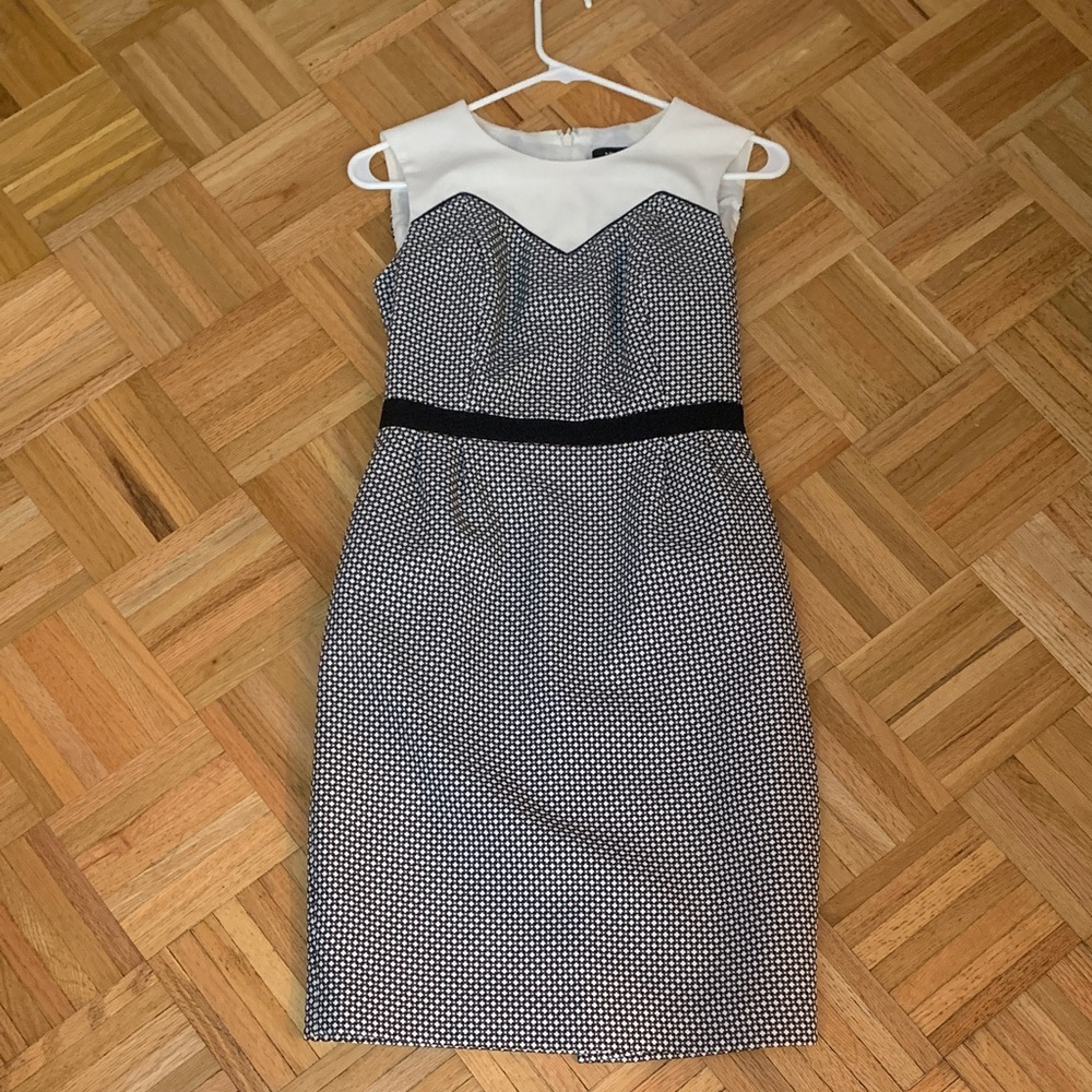Nine West EUC Textured Black & White Patterned Dress Y2K Women’s Size 2